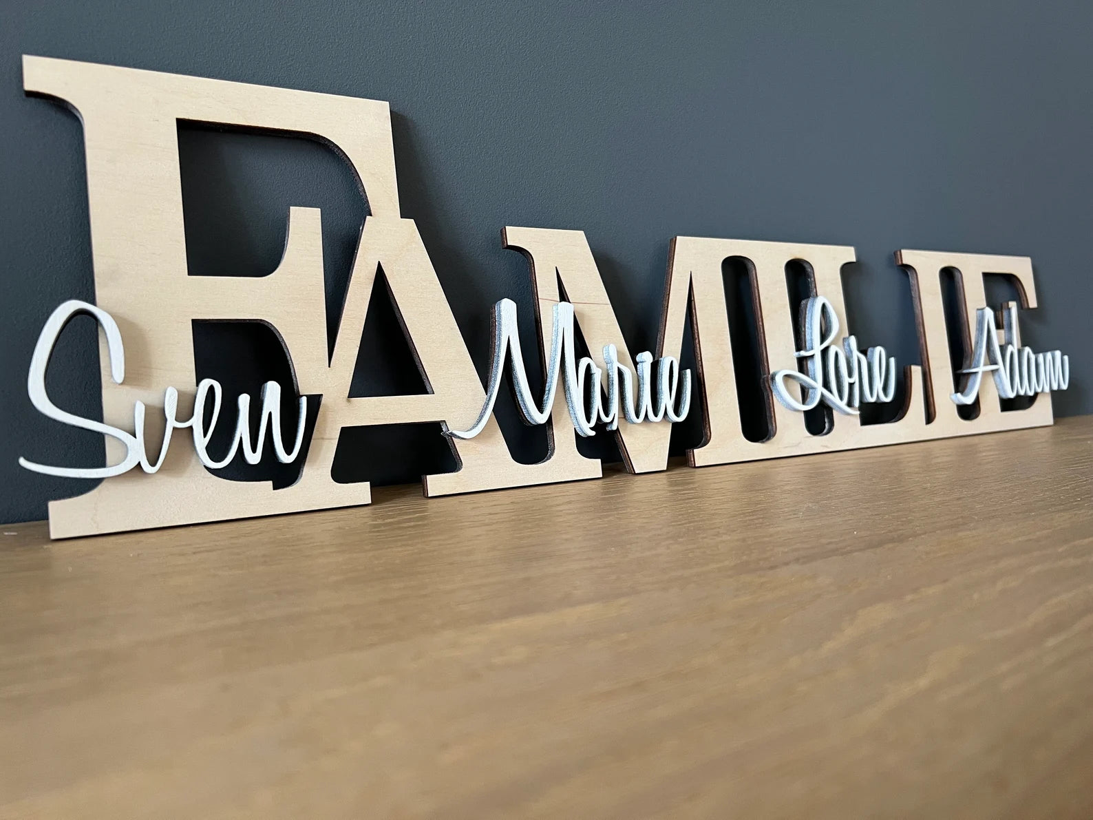 Personalisiertes Familienschild aus Holz, Familienschild personalisiert, Holzschild mit Wunschnamen, Geschenk, XXL Größe auswählbar