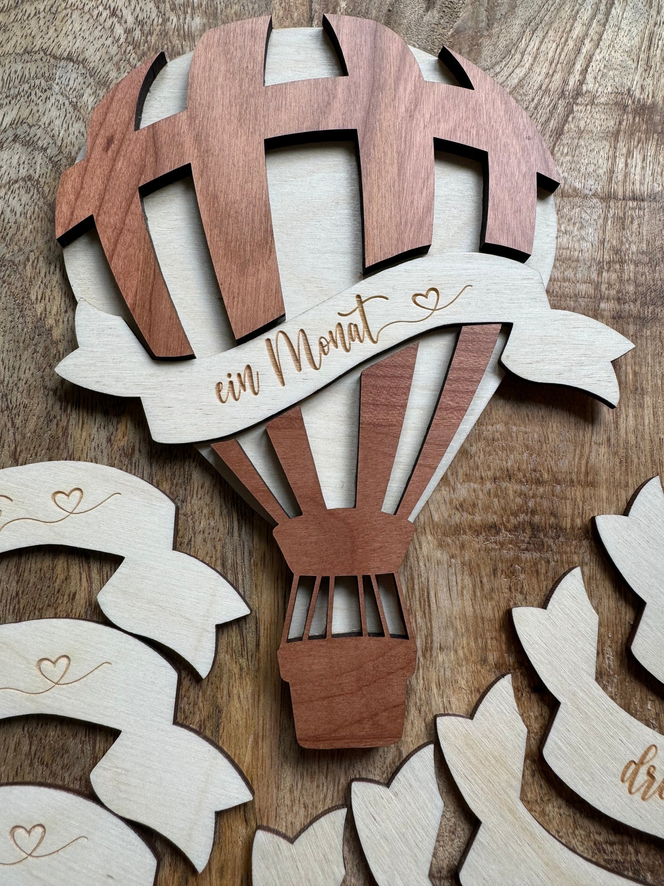 Baby Meilensteinkarten Holz Heißluftballon Set, Baby Meilensteine erstes Jahr, Fotorequisite Baby, Geschenk Geburt Babyparty