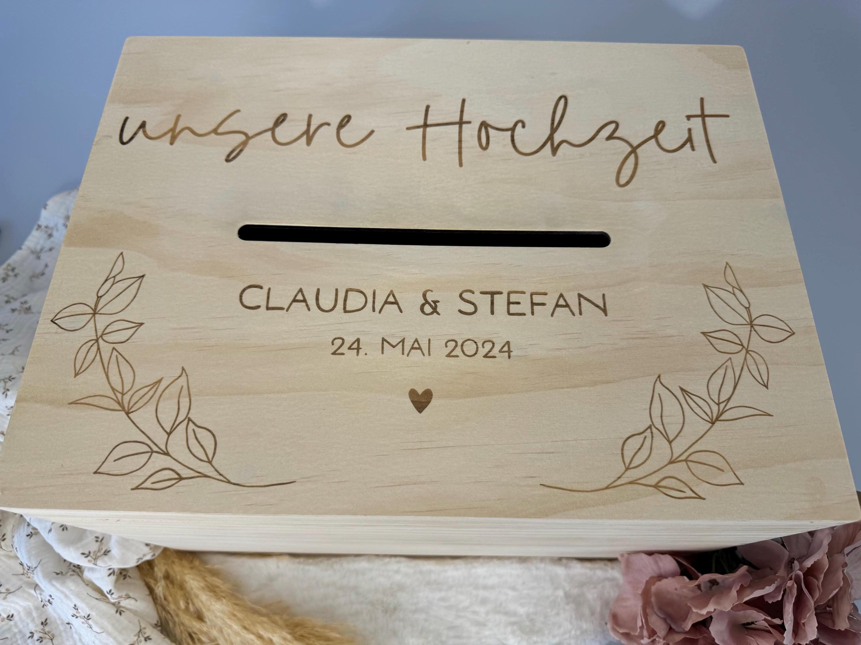Personalisierte Hochzeitsbox aus Holz mit Namen & Datum, Hochzeitspost Box, Erinnerungskiste Hochzeit, Geldgeschenk Box Brautpaar