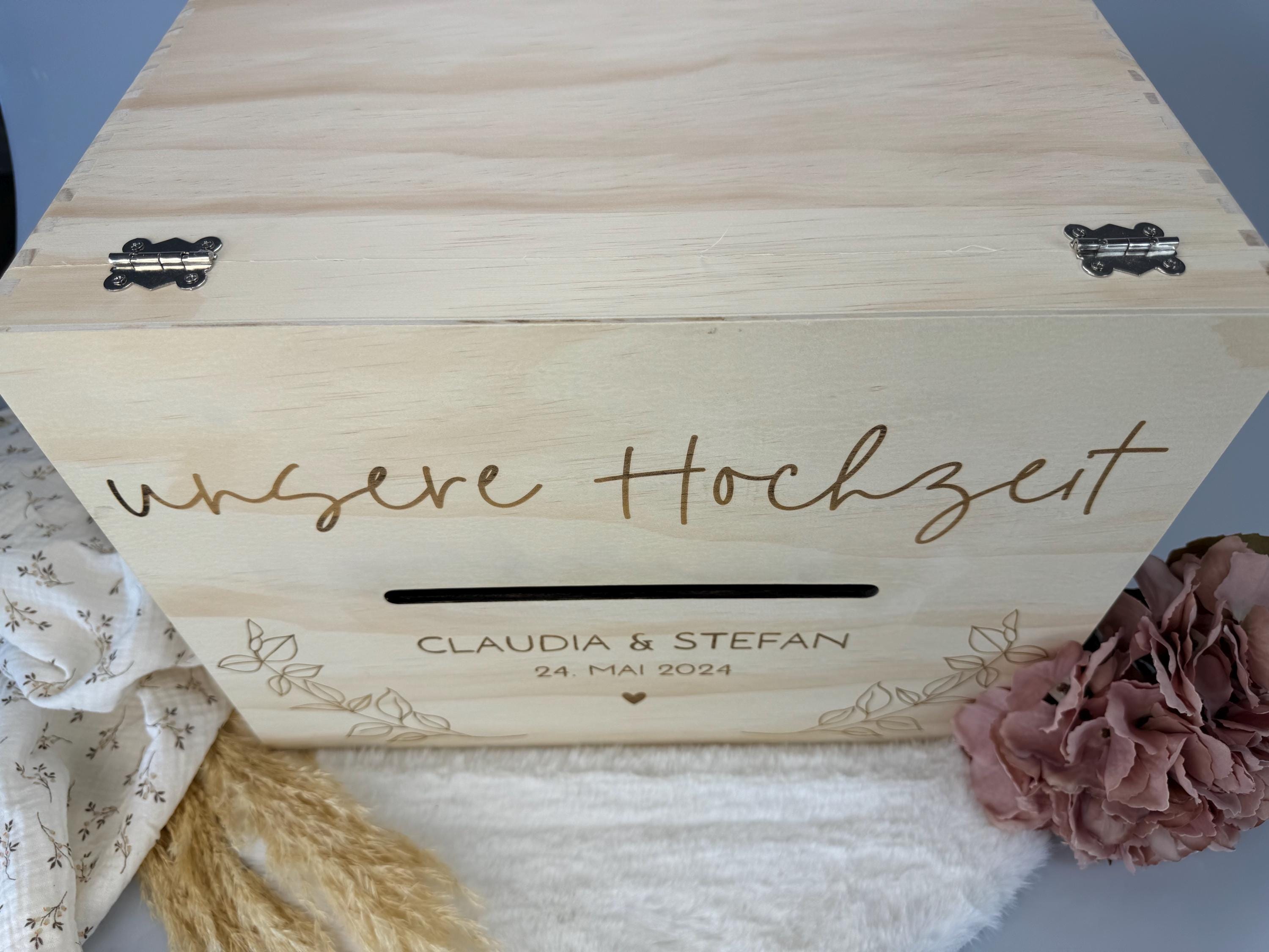 Personalisierte Hochzeitsbox aus Holz mit Namen & Datum, Hochzeitspost Box, Erinnerungskiste Hochzeit, Geldgeschenk Box Brautpaar
