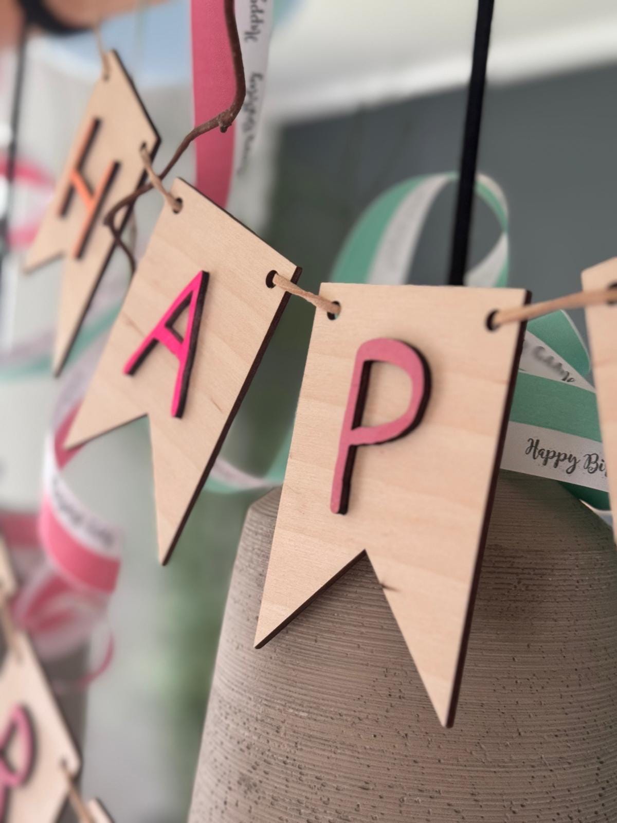 Geburtstag Kind Geburtstags Girlande Wimpelkette personalisiert Happy Birthday Namensgirlande aus Holz Kindergeburtstag Deko