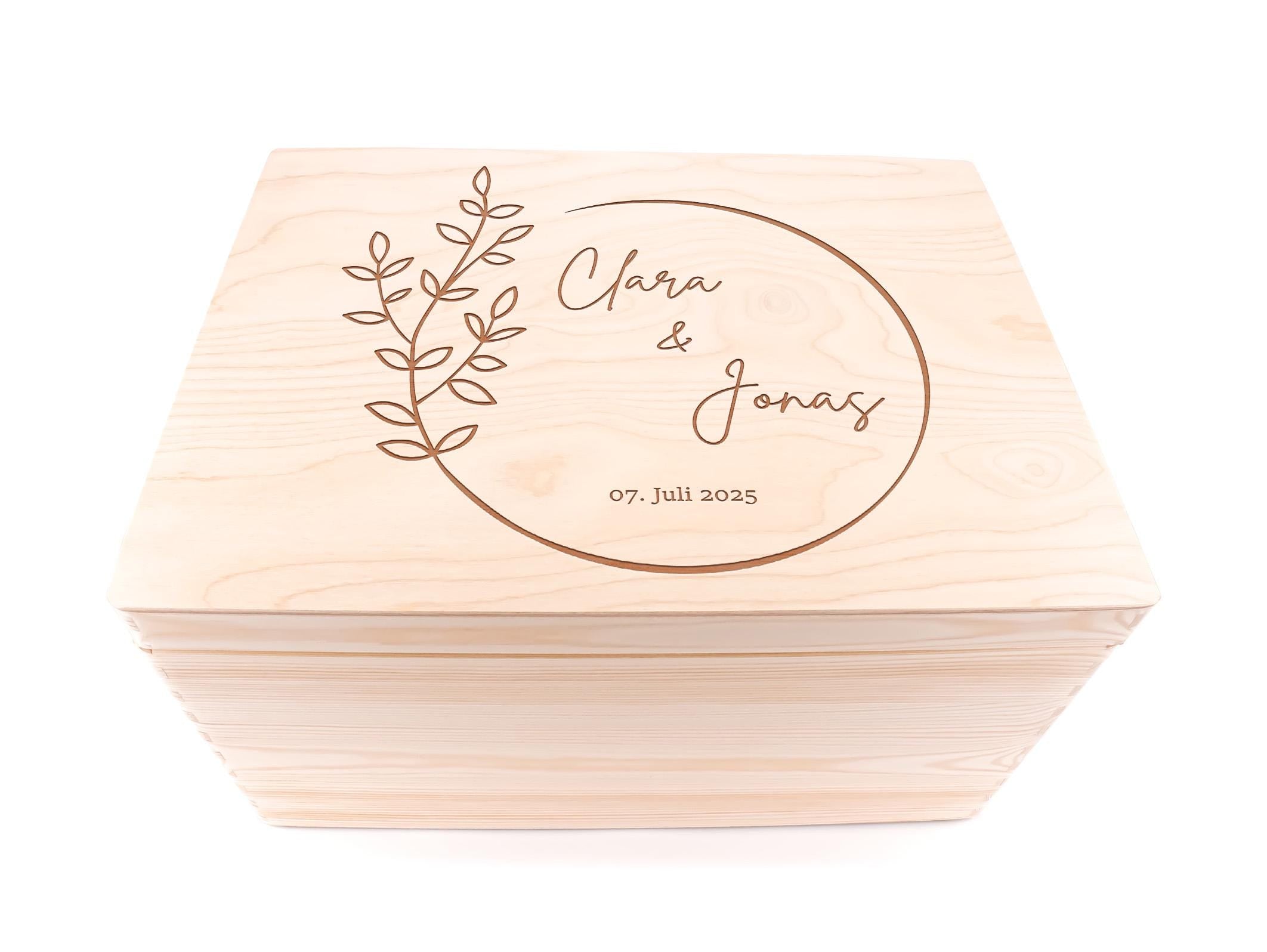 Holzbox Hochzeit personalisiertes Hochzeitsgeschenk mit Gravur Namen Brautpaar Erinnerungskiste Geschenk zur Hochzeit Brautpaar Geschenk
