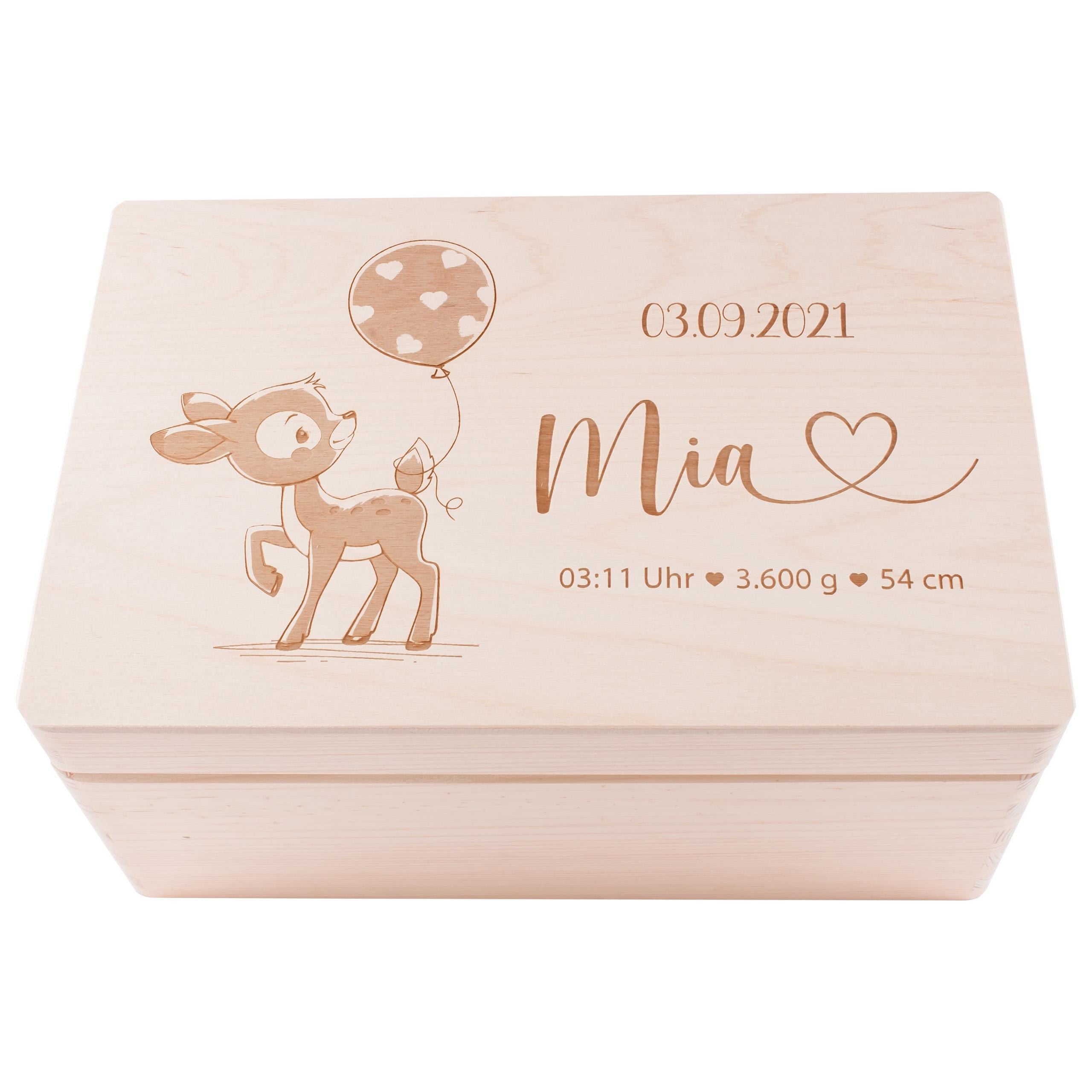 Erinnerungskiste Baby personalisiert aus Holz | Holzkiste mit Name & Geburtsdaten "Reh" | Geschenk zur Geburt oder Taufe
