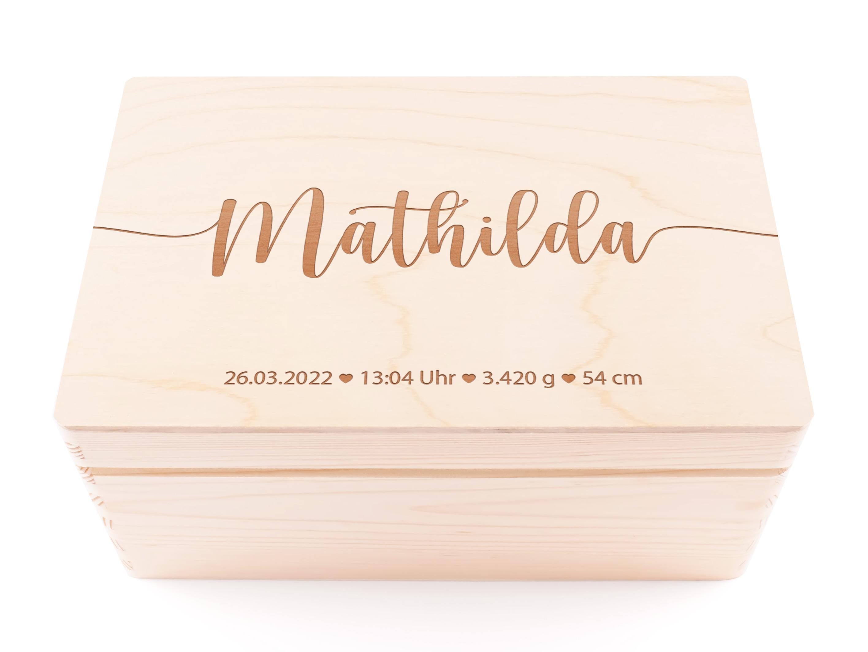 Erinnerungskiste Baby personalisiert aus Holz | Holzkiste mit Name, Herzchen Geburtsdaten Geschenk zur Geburt