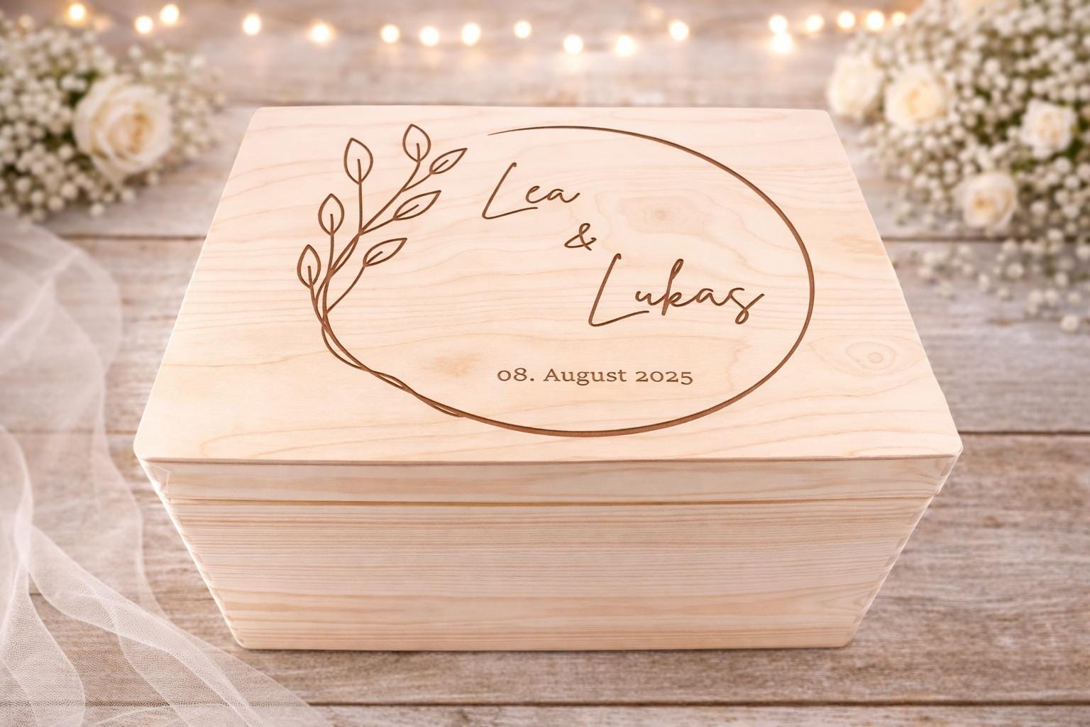Holzbox Hochzeit personalisiertes Hochzeitsgeschenk mit Gravur Namen Brautpaar Erinnerungskiste Geschenk zur Hochzeit Brautpaar Geschenk
