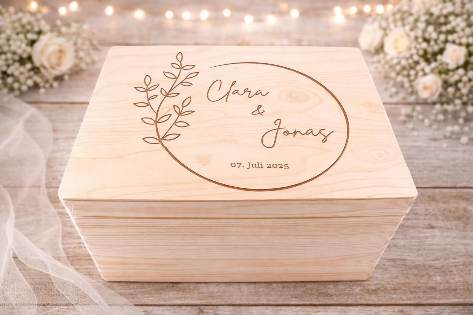 Holzbox Hochzeit personalisiertes Hochzeitsgeschenk mit Gravur Namen Brautpaar Erinnerungskiste Geschenk zur Hochzeit Brautpaar Geschenk