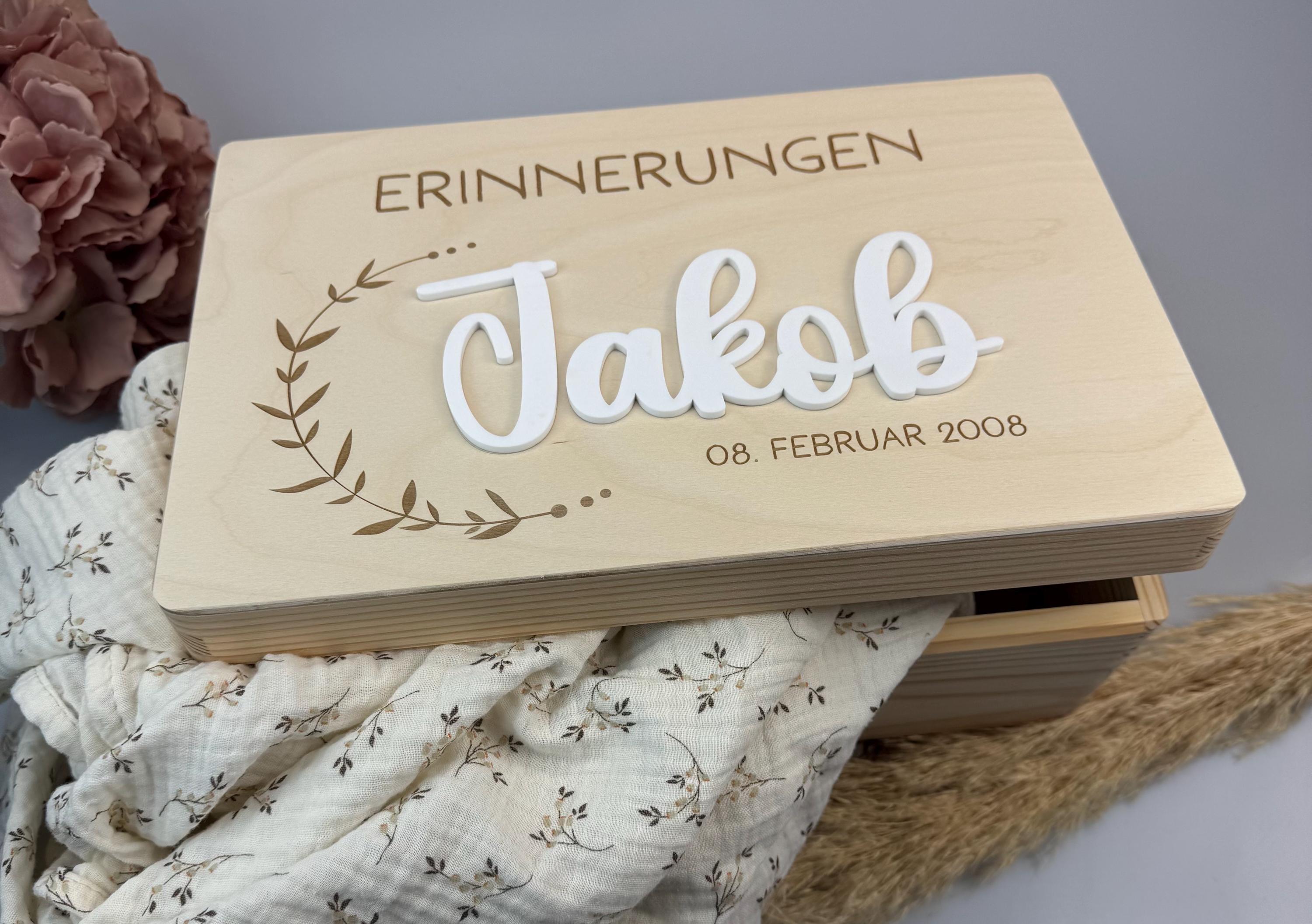 Personalisierte Erinnerungskiste aus Holz mit Namen, Baby Erinnerungskiste Gravur, Geschenk Geburt Taufe Baby, Erinnerungsbox Kind