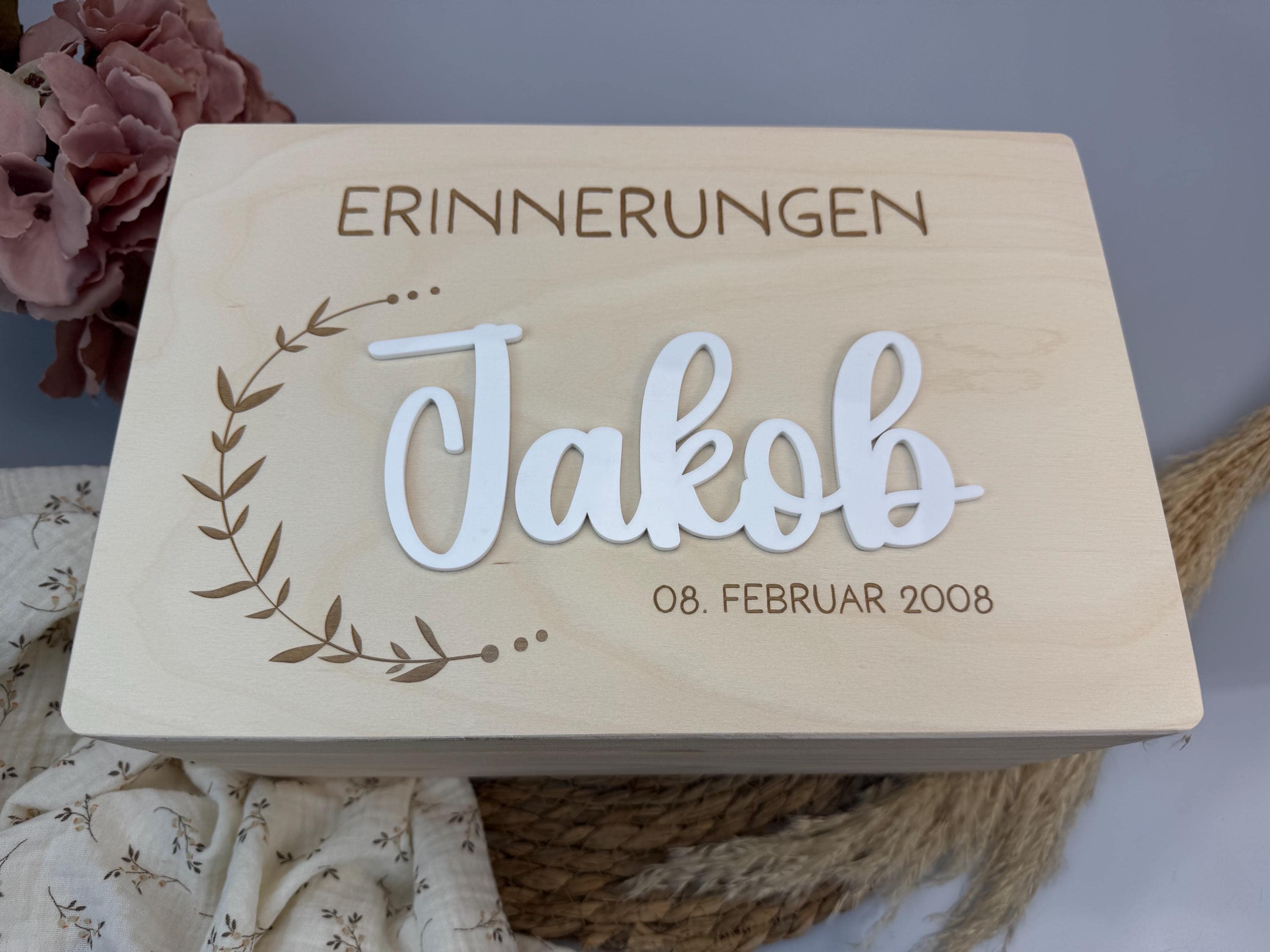 Personalisierte Erinnerungskiste aus Holz mit Namen, Baby Erinnerungskiste Gravur, Geschenk Geburt Taufe Baby, Erinnerungsbox Kind