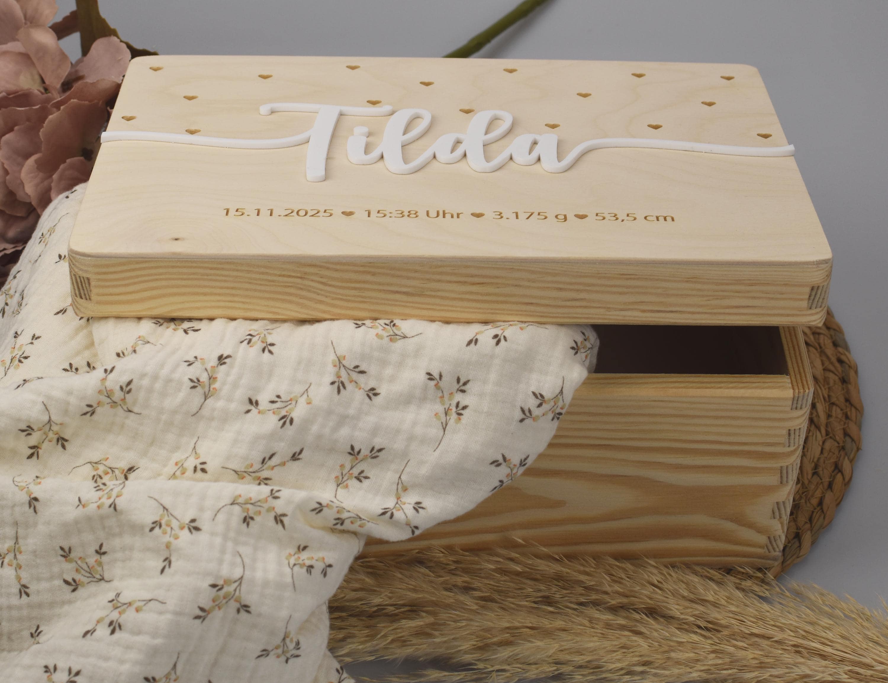 Erinnerungskiste Baby | Personalisierte Erinnerungsbox aus Holz | Name | Geschenk zur Schwangerschaft, Geburt, Taufe, Kommunion | Babyparty